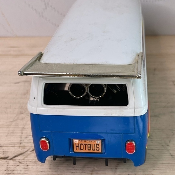 HOT Wheels California Volkswagen Hot Bus 1999 Retro Scale approximately 1:32 - Picture 5 of 13